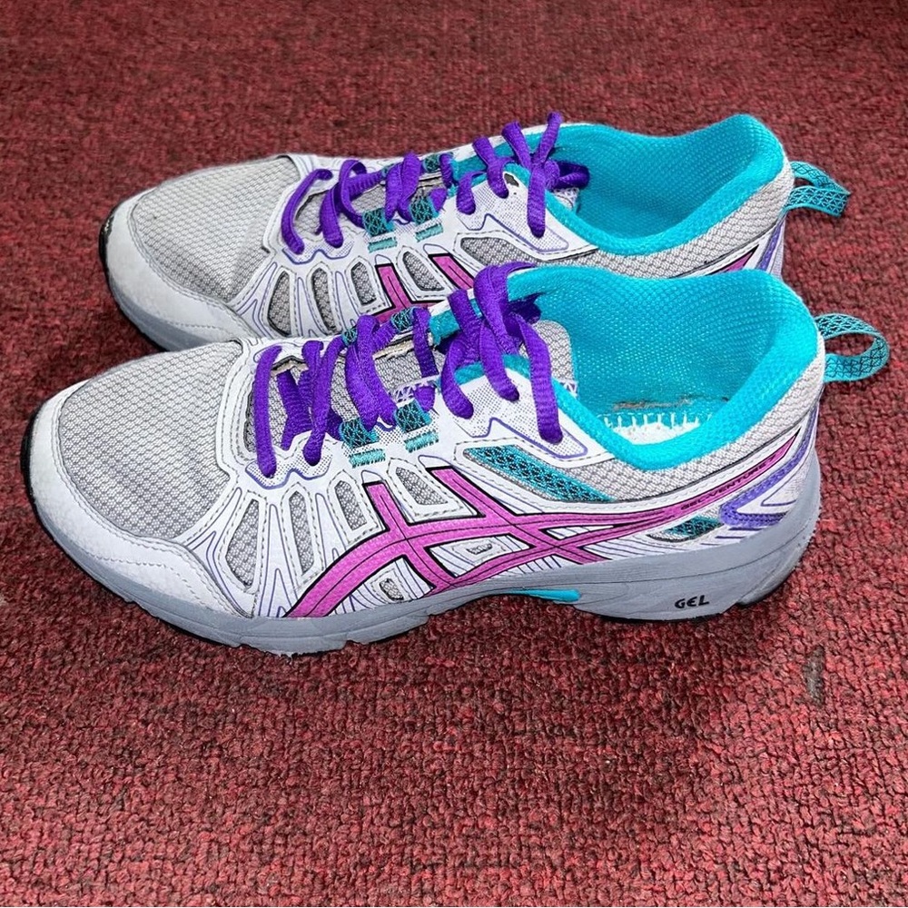 ASICS - Picture 3 of 3